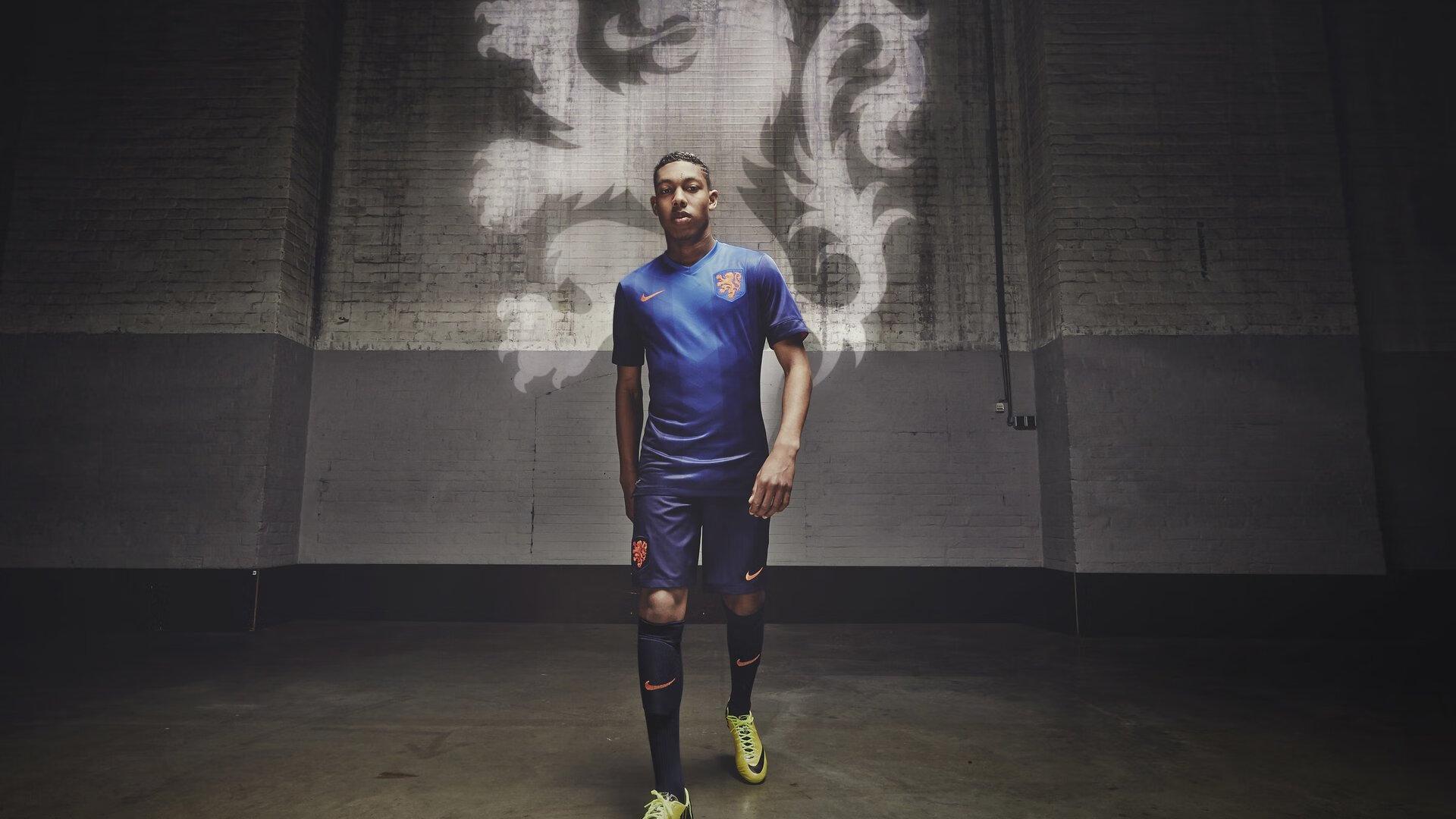 安古伊萨续约在即,那不勒斯锁定中场核心未来